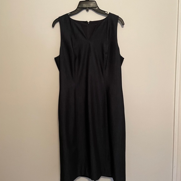 Dress and matching Jacket - Picture 3 of 6